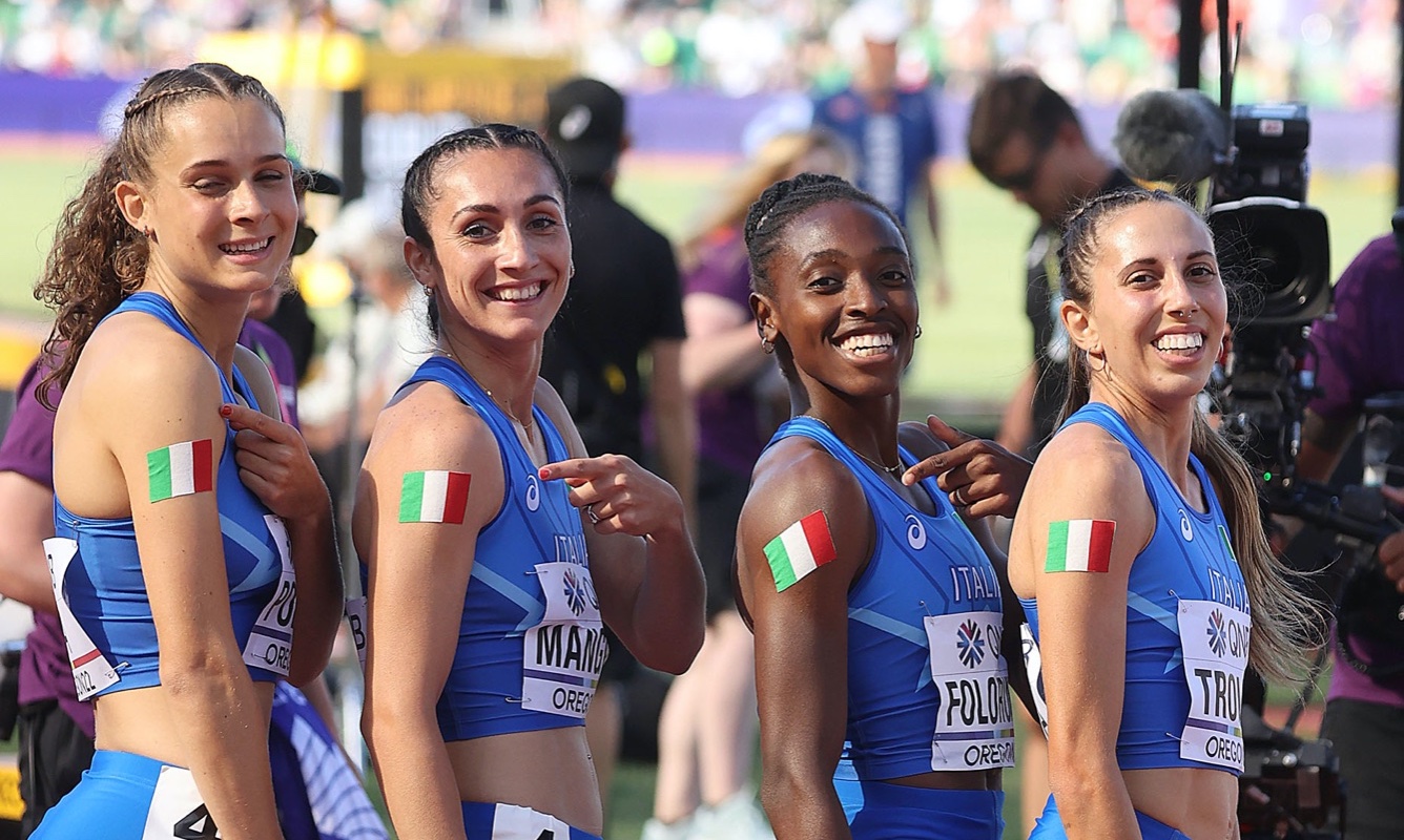 La squadra italiana della 4x400 femminile Polinari Mangione Folorunso e Troiani a Oregon 2022 1