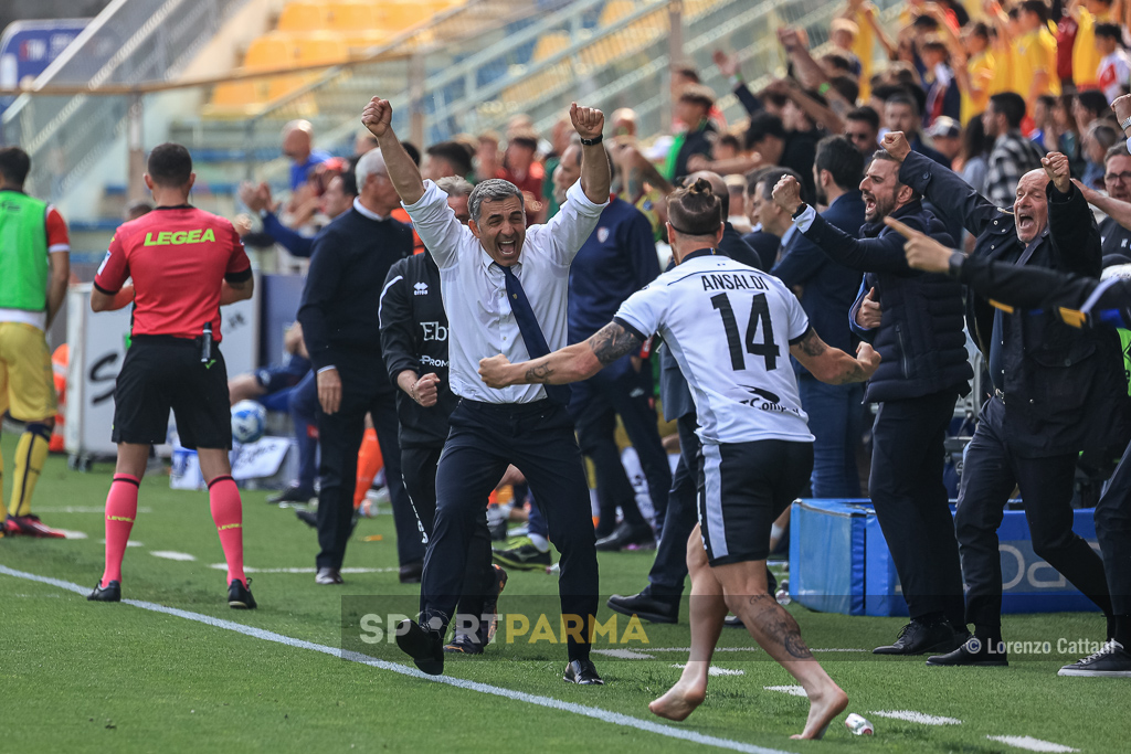 la gioia di Pecchia e Ansaldi in Parma Cagliari 2 1 34a giornata Serie B 2022 2023