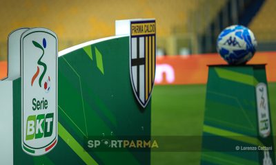 Parma Venezia 2 1 38a giornata Serie B 2022 2023 pallone Serie B e logo