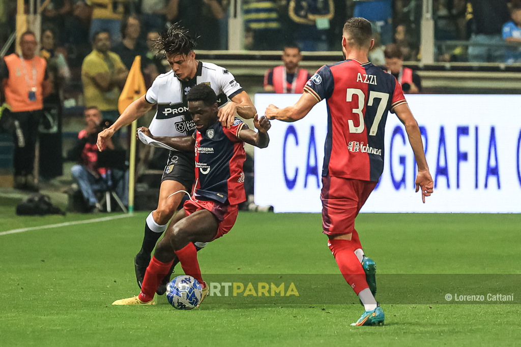 Parma Cagliari 0 0 semifinale ritorno playoff Serie B 2022 2023 Yordan Osorio contro Zito Luvumbo
