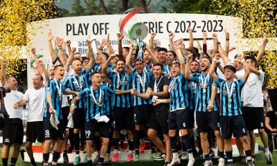 Lesultanza per la vittoria del Lecco nella finale playoff di Serie C 2022 2023 allo stadio Rigamonti Ceppi